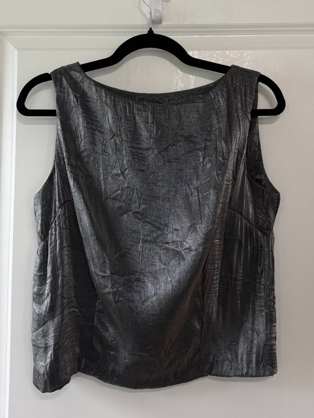 Evolution Sleeveless Metallic Silver Textured Blouse/Shell Size Medium